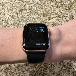 Apple 5 Aluminum 40MM watch - Rose Gold with Rebecca Minkoff  band & charger
